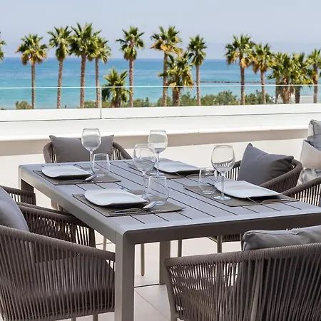 Apartment Apartup Beachfront Deluxe *