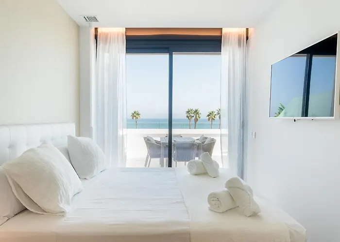 Apartup Beachfront Deluxe * Denia