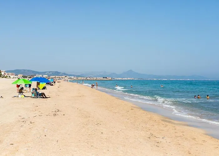 Apartup Beachfront Deluxe